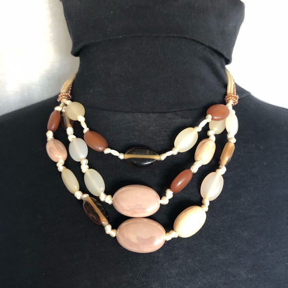 Women’s Necklace - Picture 2 of 2